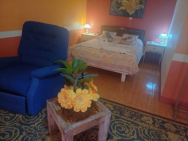 Imagen de la habitación del Hotel los Faroles, Villa del Carb&oacute;n. Foto 3