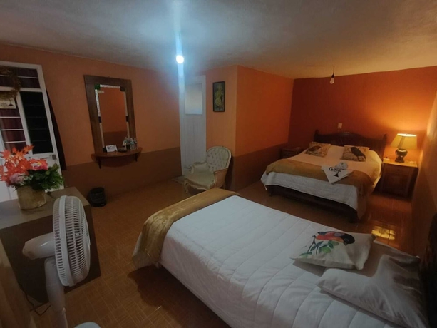Imagen de la habitación del Hotel los Faroles, Villa del Carb&oacute;n. Foto 5