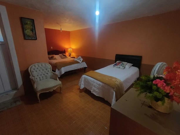 Imagen de la habitación del Hotel los Faroles, Villa del Carb&oacute;n. Foto 6