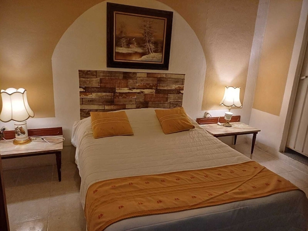 Imagen de la habitación del Hotel los Faroles, Villa del Carb&oacute;n. Foto 11