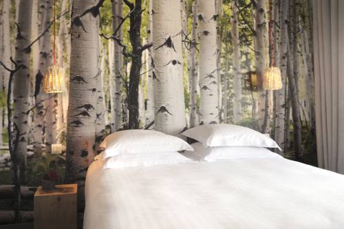 Imagen de la habitación del Hotel l&rsquo;&eacute;chapp&eacute;e belle. Foto 3