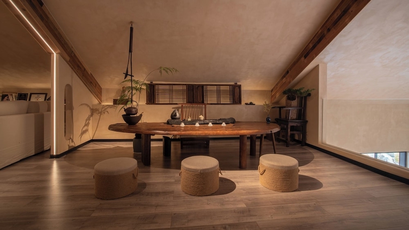 Imagen de los interiores del Hotel lugu Lake Cheman Ruyingsong Mid. Foto 10