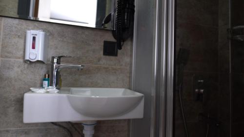 Imagen de la habitación del Hotel mayza otel, Beyoglu. Foto 20