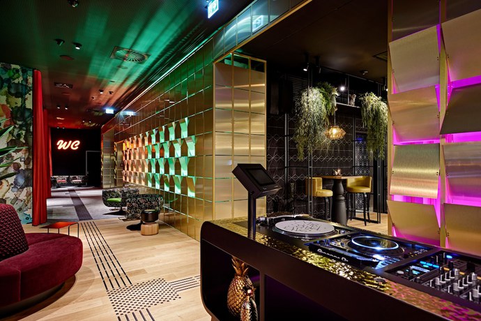 Imagen de los interiores del Hotel me and all düsseldorf-oberkassel. Foto 14