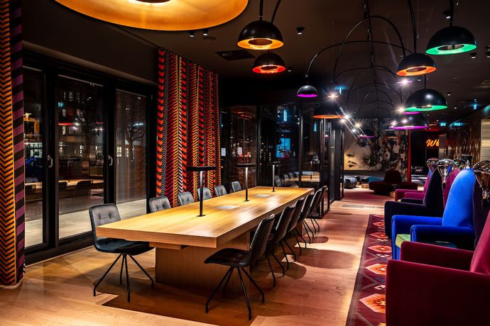 Imagen de los interiores del Hotel me and all düsseldorf-oberkassel. Foto 17