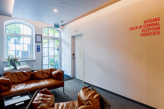 Imagen de los interiores del Hotel mk bed & breakfast m&uuml;nchen. Foto 18