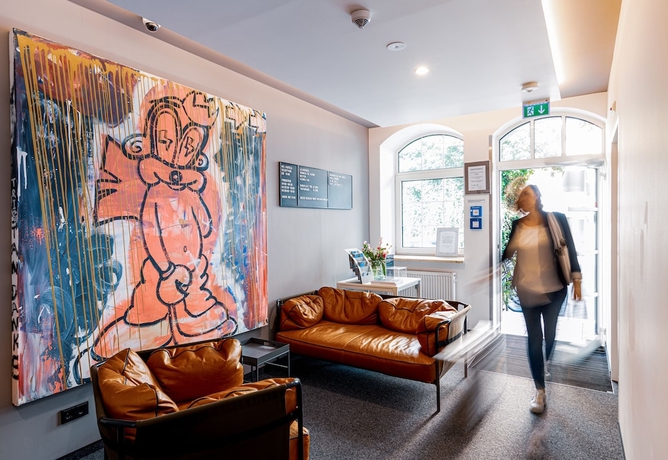 Imagen de los interiores del Hotel mk bed & breakfast m&uuml;nchen. Foto 19