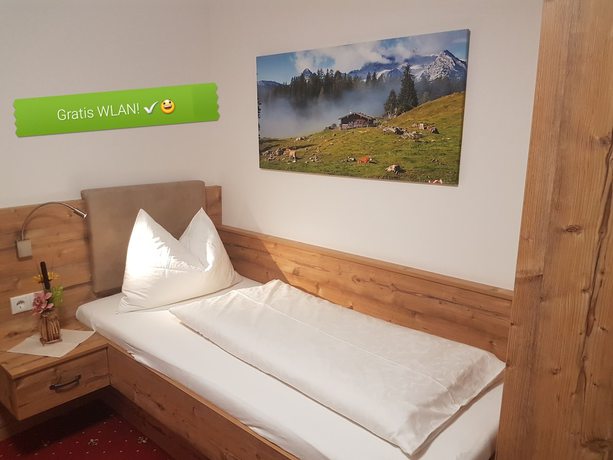 Imagen de la habitación del Hotel modernandrenovatedpension Oberauer Wagrain. Foto 5