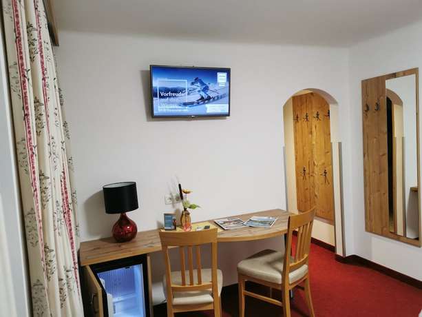 Imagen de la habitación del Hotel modernandrenovatedpension Oberauer Wagrain. Foto 9