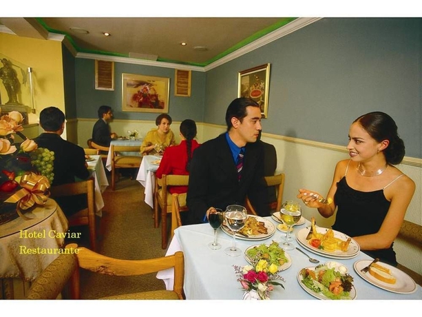 Imagen del bar/restaurante del Hotel -monti. Foto 1
