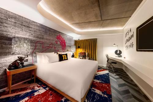 Imagen de la habitación del Hotel nhow London. Foto 19