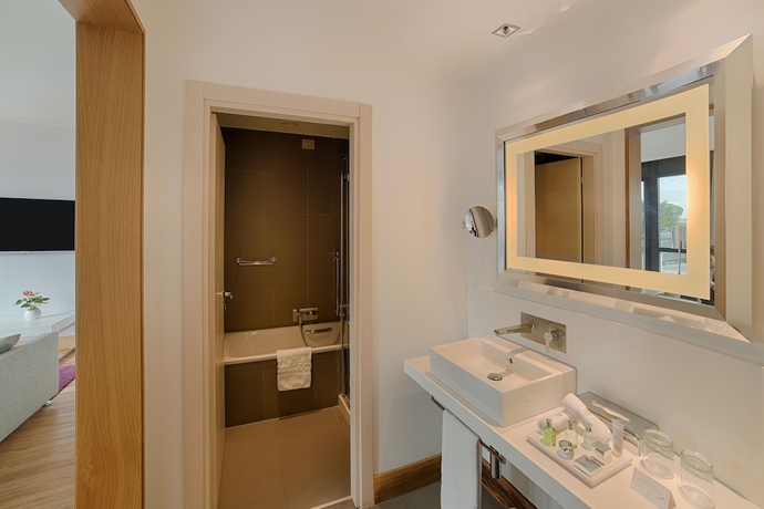 Imagen de la habitación del Hotel nhow Roma. Foto 9