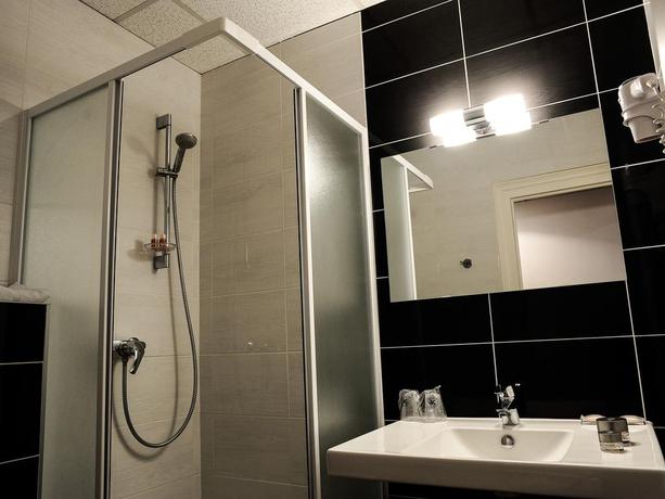 Imagen de la habitación del Hotel o Lyon Ainay. Foto 7