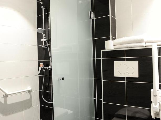 Imagen de la habitación del Hotel o Lyon Ainay. Foto 9