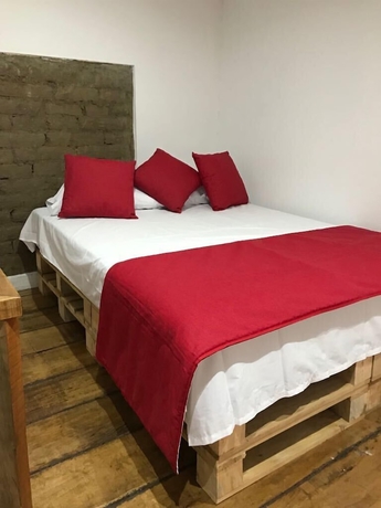 Imagen de la habitación del Hotel parrot house san antonio. Foto 4