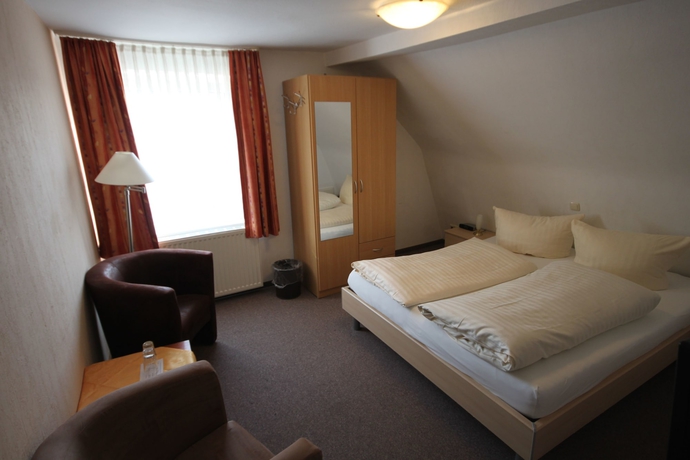 Imagen de la habitación del Hotel -pension Haus Steinmeyer. Foto 6