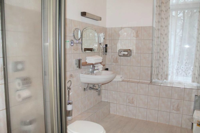 Imagen de la habitación del Hotel pension Margrit. Foto 17