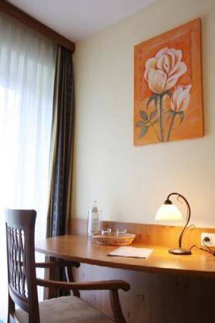 Imagen de la habitación del Hotel -pension Marienhof. Foto 4