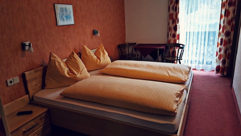 Imagen de la habitación del Hotel -pension Oswald. Foto 8