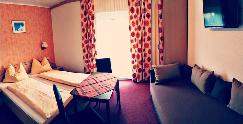 Imagen de la habitación del Hotel -pension Oswald. Foto 10