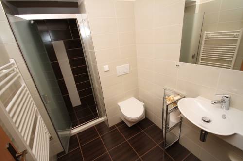 Imagen de la habitación del Hotel penzion a lazebna b&iacute;l&yacute; jednorožec. Foto 6