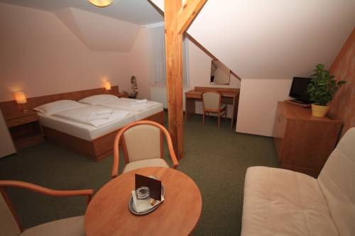 Imagen de la habitación del Hotel penzion a lazebna b&iacute;l&yacute; jednorožec. Foto 15