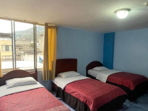 Imagen de la habitación del Hotel primavera 2. Foto 19