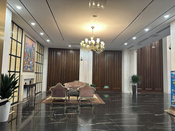 Imagen de los interiores del Hotel qingdaowanxianghaijing. Foto 16