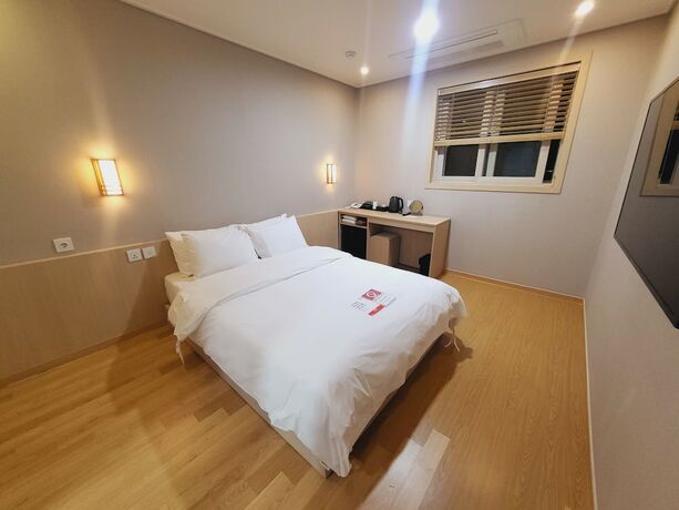 Imagen de la habitación del Hotel raza b. Foto 18