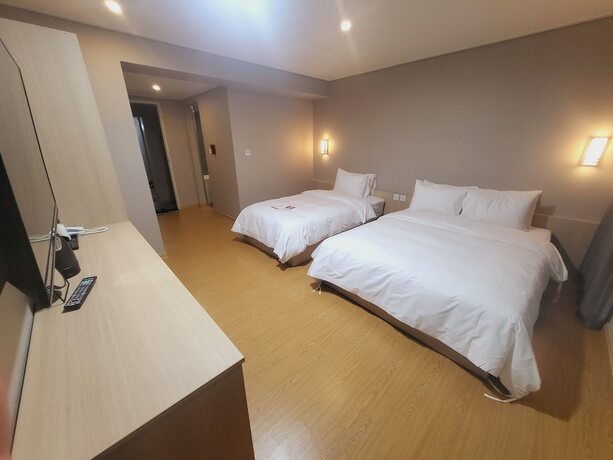 Imagen de la habitación del Hotel raza b. Foto 19