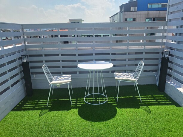 Imagen general del Hotel raza b. Foto 8