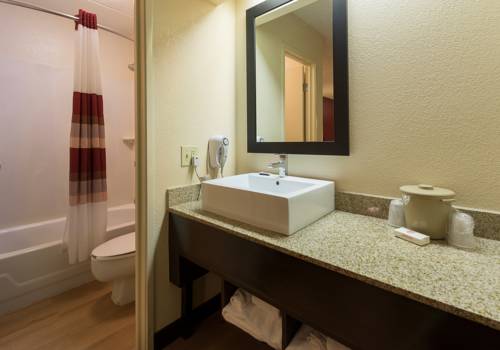 Imagen de la habitación del Hotel red roof inn kalamazoo east - expo center. Foto 5