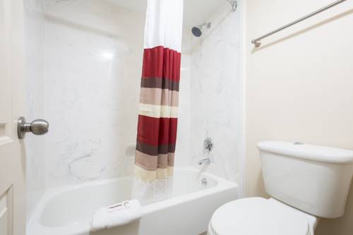 Imagen de la habitación del Hotel red roof inn plus+ birmingham east - irondale/airp. Foto 10