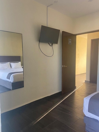 Imagen de la habitación del Hotel regmar. Foto 13