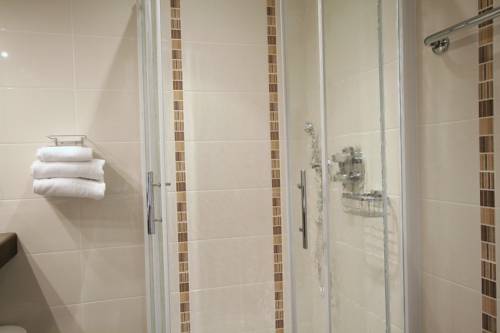 Imagen de la habitación del Hotel -restaurant Aloé. Foto 6