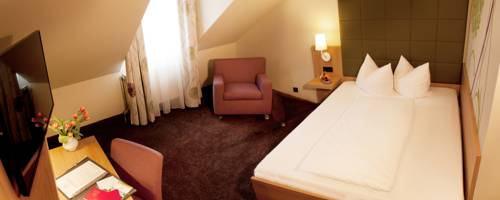 Imagen de la habitación del Hotel -restaurant Erich R&ouml;diger. Foto 13