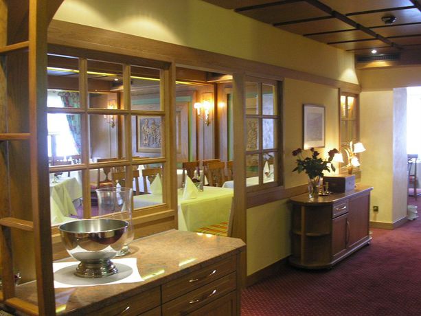 Imagen de la piscina del Hotel restaurant Kunz. Foto 16