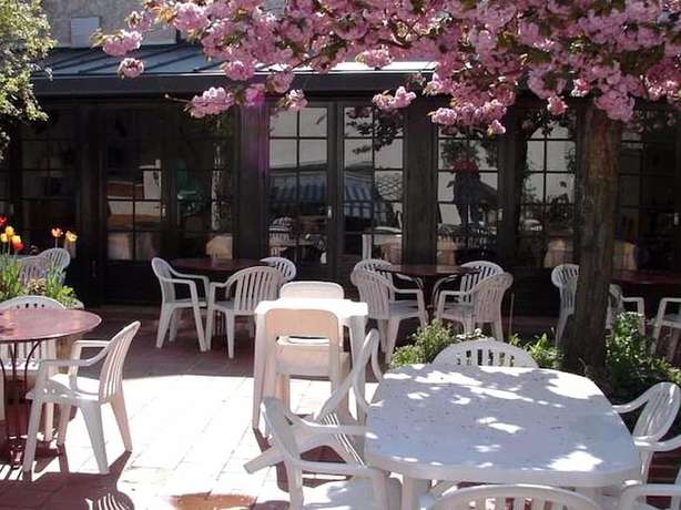Imagen general del Hotel restaurant Le Seignelay. Foto 1