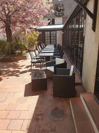 Imagen de los exteriores del Hotel restaurant Le Seignelay. Foto 11