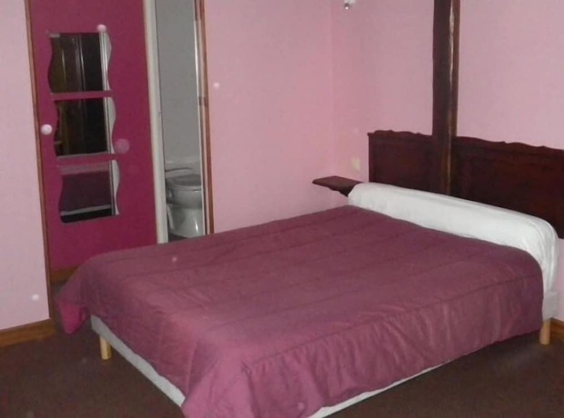 Imagen de la habitación del Hotel restaurant Le Seignelay. Foto 4