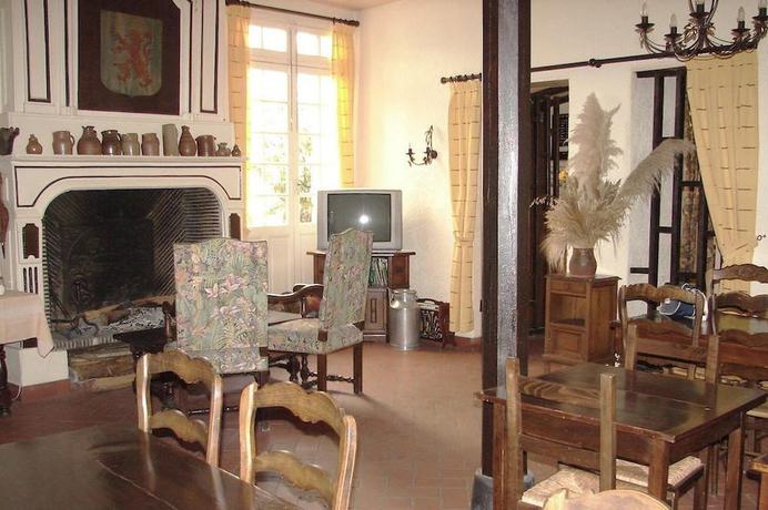 Imagen de los interiores del Hotel restaurant Le Seignelay. Foto 12