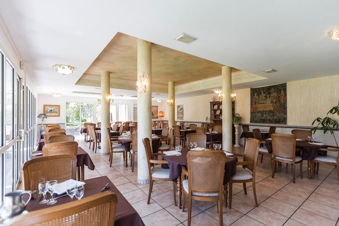 Imagen del bar/restaurante del Hotel -restaurant Les Cimes. Foto 5