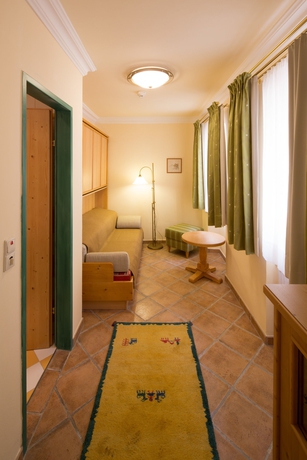 Imagen de los interiores del Hotel -restaurant Zum Schwarzen B&auml;ren. Foto 12