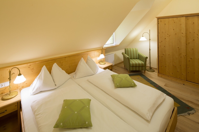 Imagen de la habitación del Hotel -restaurant Zum Schwarzen B&auml;ren. Foto 6