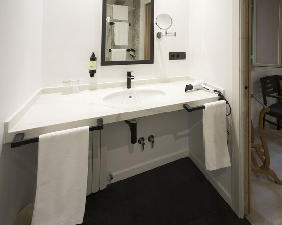 Imagen general del Hotel restaurante Roma. Foto 11