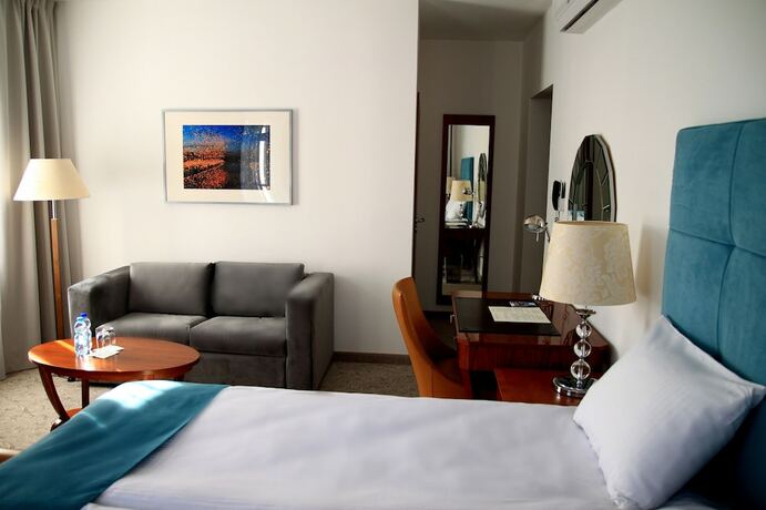 Imagen de la habitación del Hotel Śr&oacute;dka. Foto 21