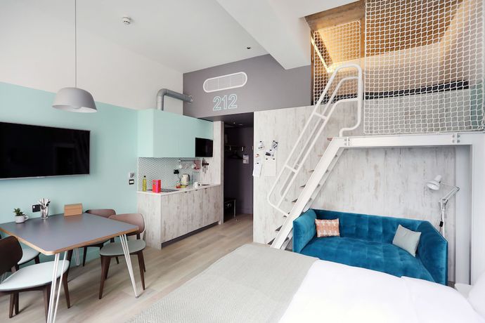 Imagen de la habitación del Hotel room2 Southampton Hometel. Foto 13