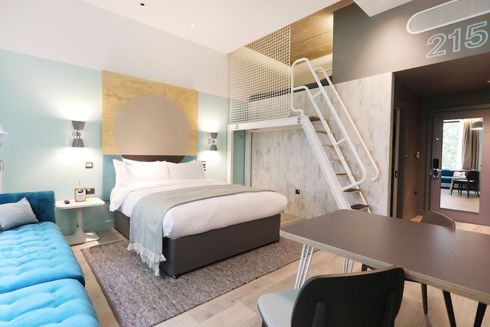 Imagen de la habitación del Hotel room2 Southampton Hometel. Foto 16