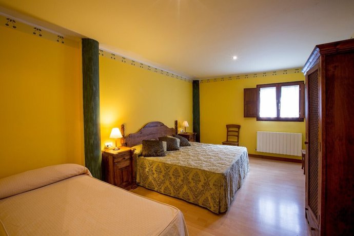 Imagen de la habitación del Hotel rural los Cerezos. Foto 6