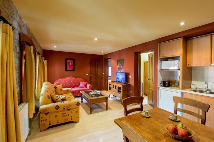 Imagen de la habitación del Hotel rural los Cerezos. Foto 7